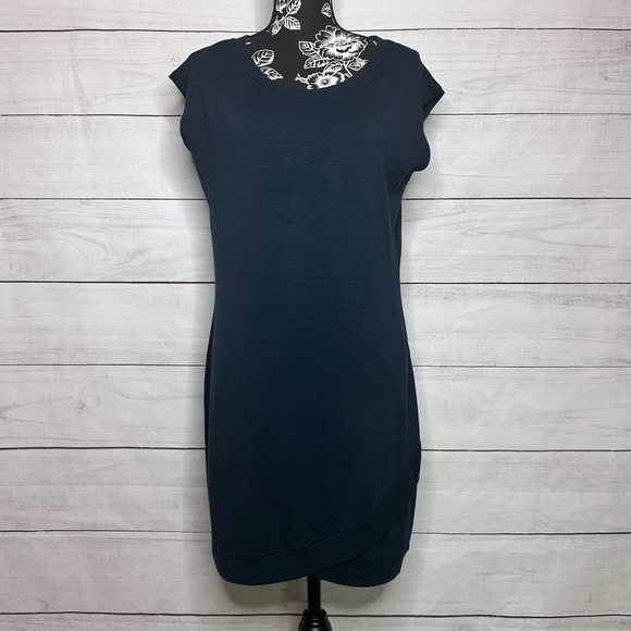 Athleta Dresses & Skirts - Athleta Hunter Green Criss Cross Bottom Dress Size S